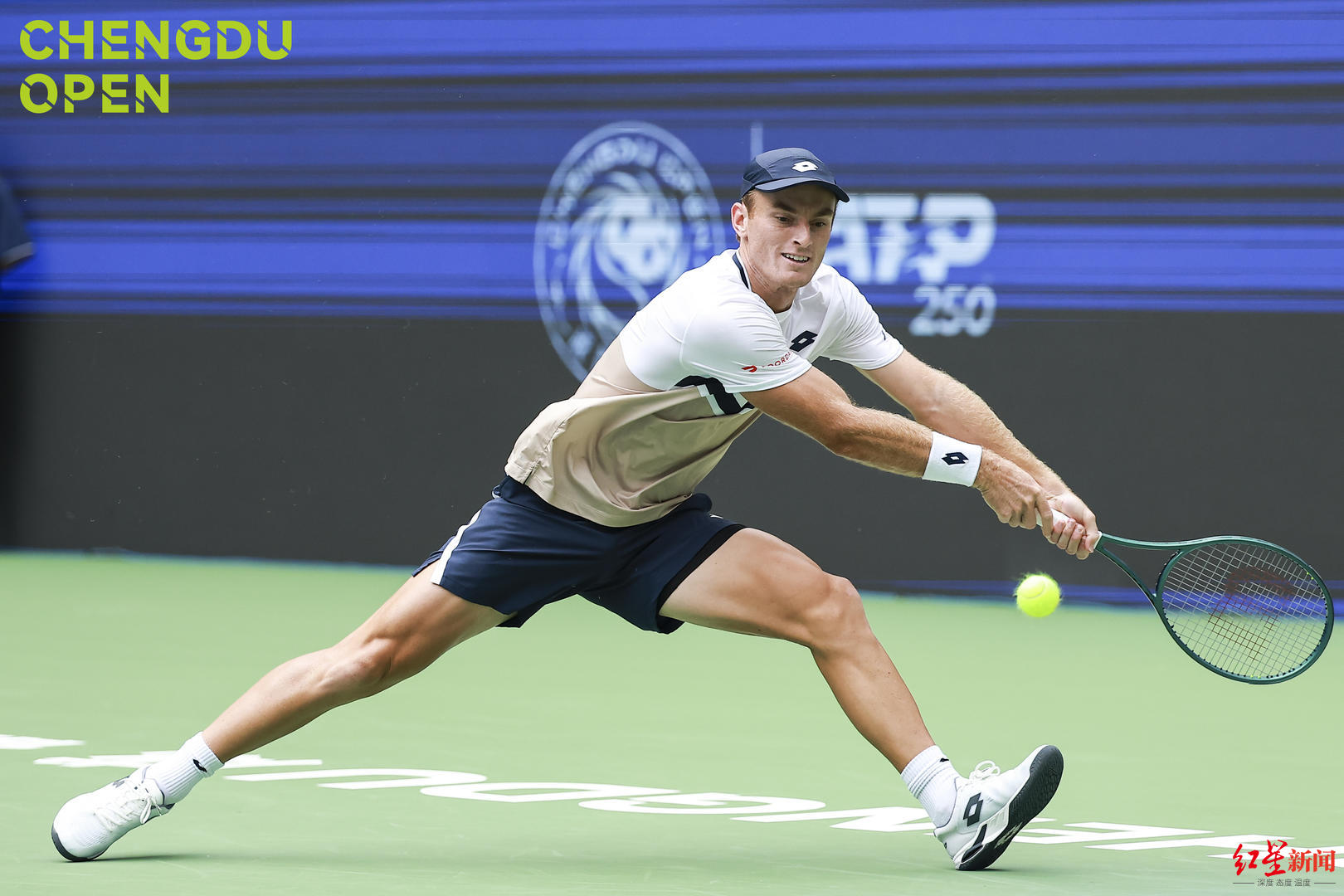 间在中心球 间在中心球